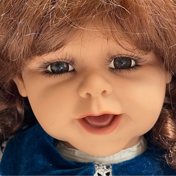 William Tung 2002 Collectible Doll From Tuss Curly Red Hair - Picture 3 of 13